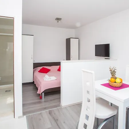 Roza 3* Mokošica
