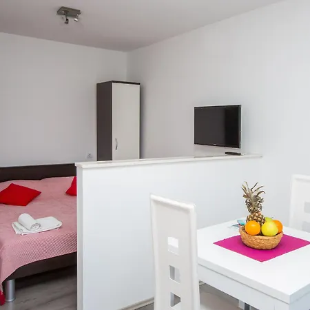 Roza 3* Mokošica