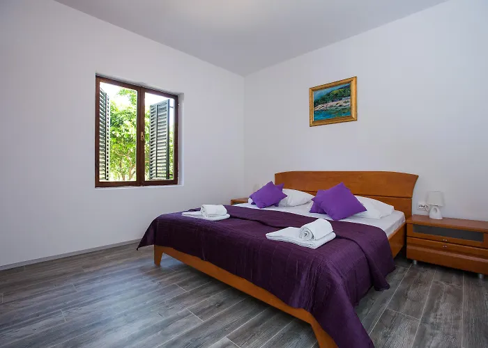 Roza Hotel 3*