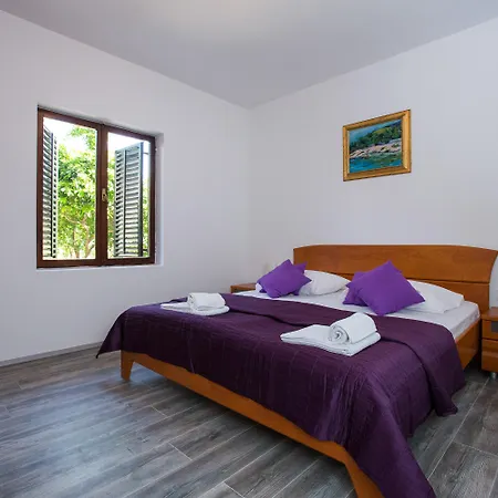 Roza Apartment *